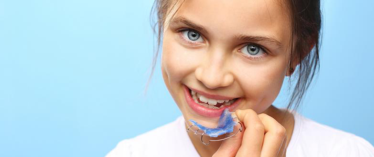 láthatatlan fogszabályozás akár kis korban is